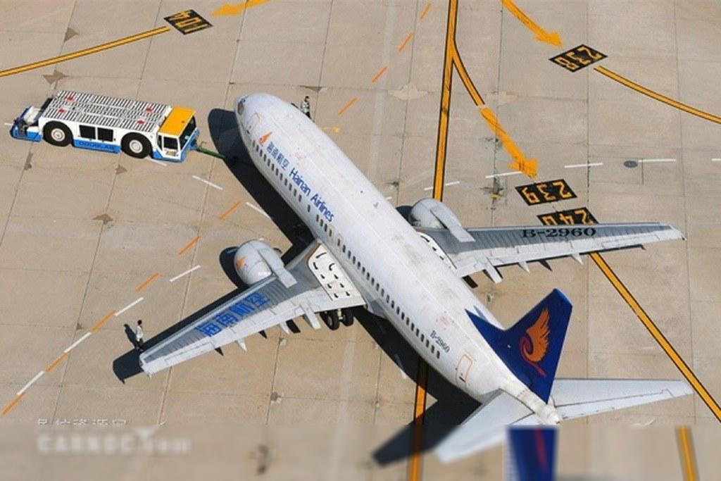 波音737-400
